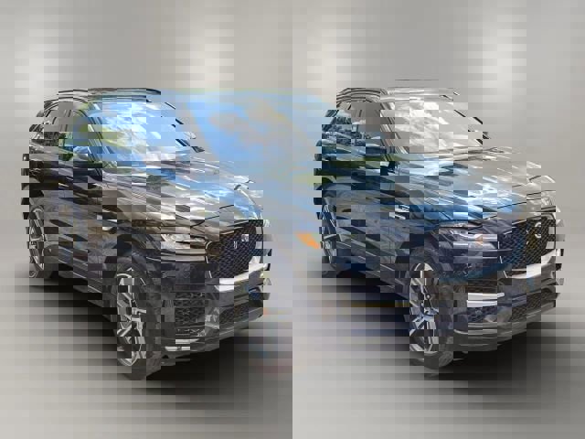Used 2018 Jaguar F-PACE R-Sport image 3
