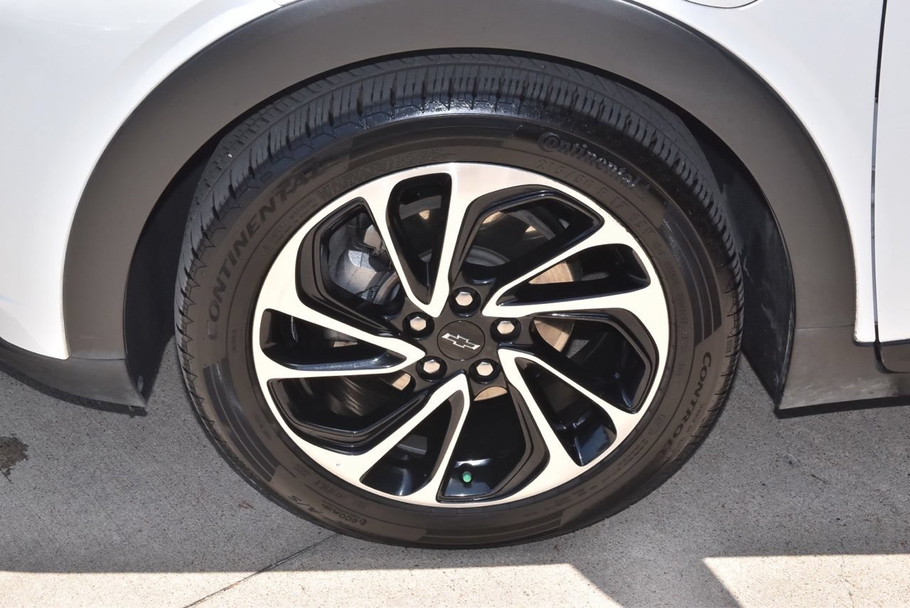Used 2023 Chevrolet Bolt EUV Premier w/ Sun & Sound Package FWD image 37