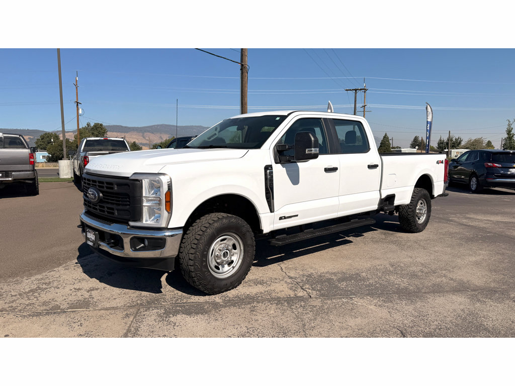 Used 2026 Ford F350 XL w/ XL Off-Road Package AWD/4WD image 4