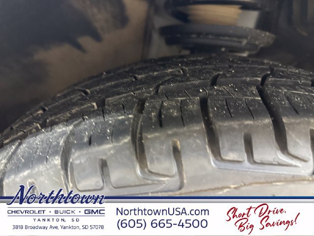 Used 2024 Buick Enclave Premium AWD/4WD image 26