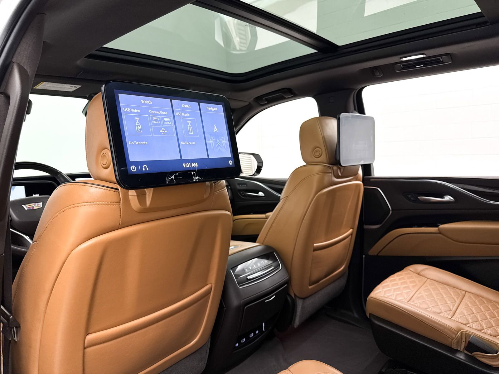 Used 2021 Cadillac Escalade ESV Sport w/ Driver Assist Tech Package image 36