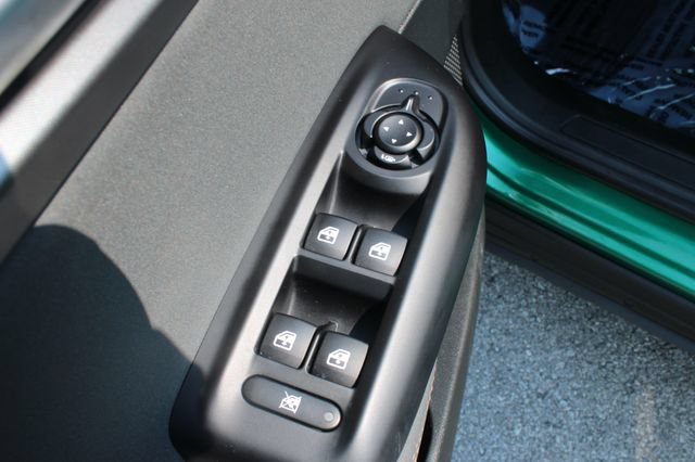 Used 2025 Alfa Romeo Tonale w/ Premium Package AWD/4WD image 11
