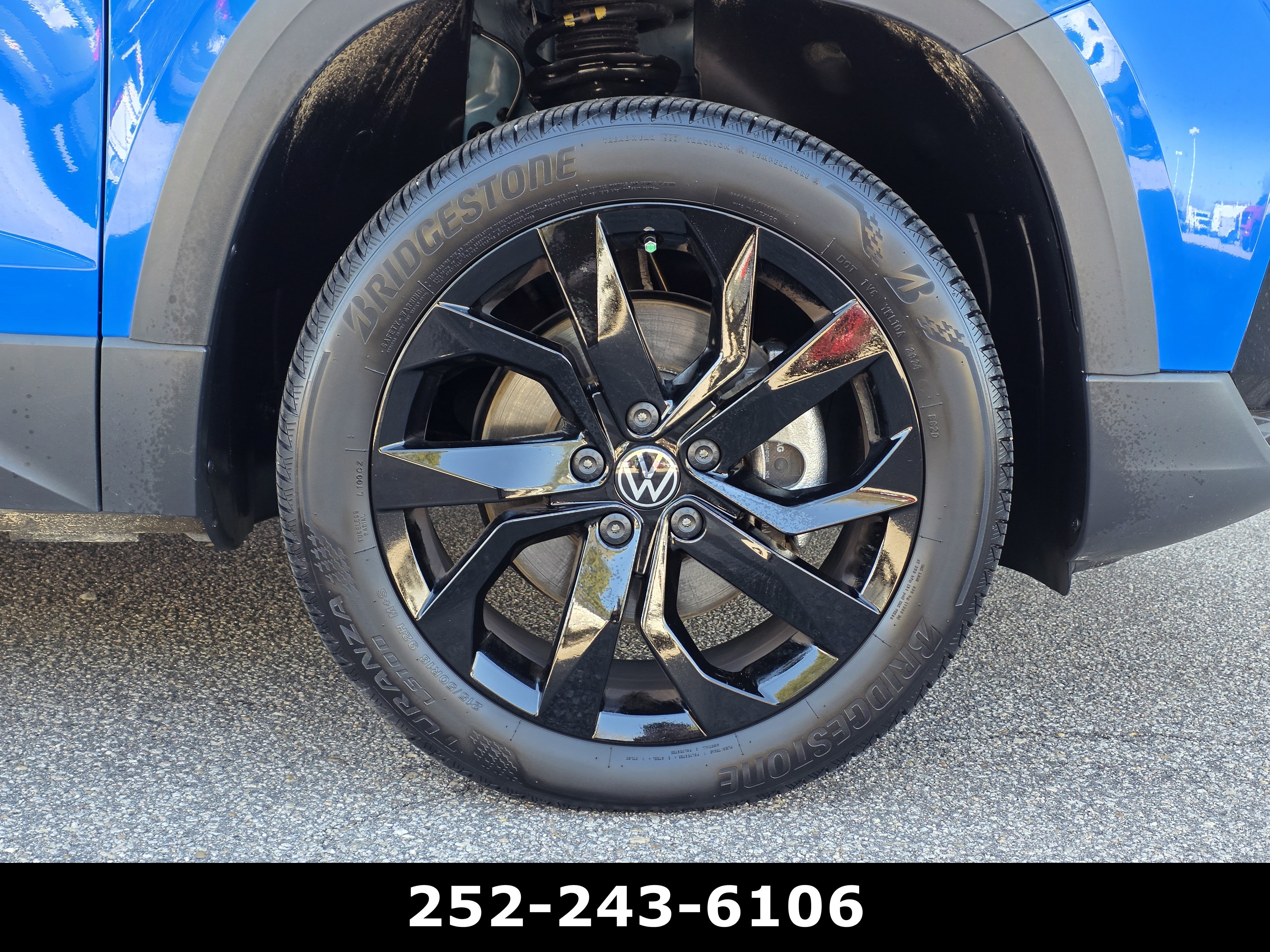 Used 2024 Volkswagen Taos SE FWD image 41