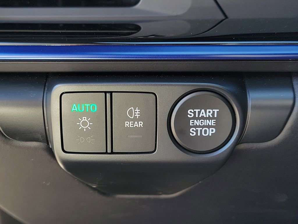 Certified 2025 Porsche 911 Carrera T image 43