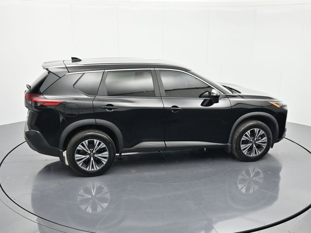 Certified 2023 Nissan Rogue SV FWD image 30