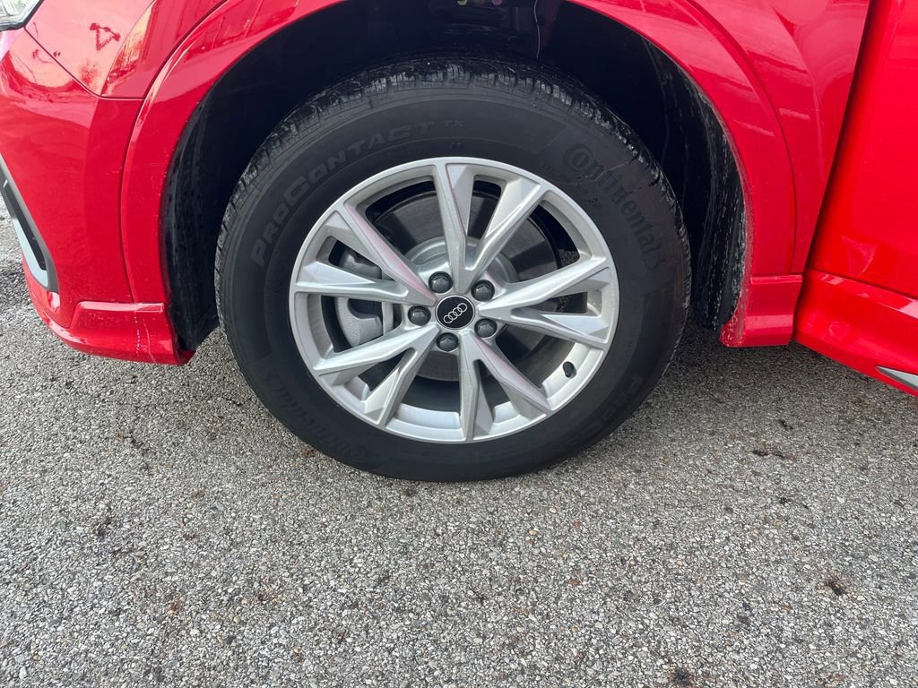 Used 2025 Audi Q3 2.0T Premium image 27