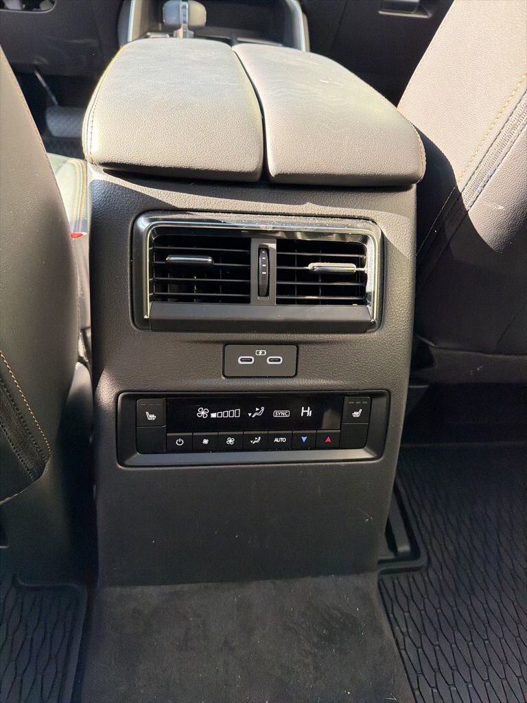 Used 2025 MAZDA CX-90 3.3 Turbo S w/ Premium Package image 14