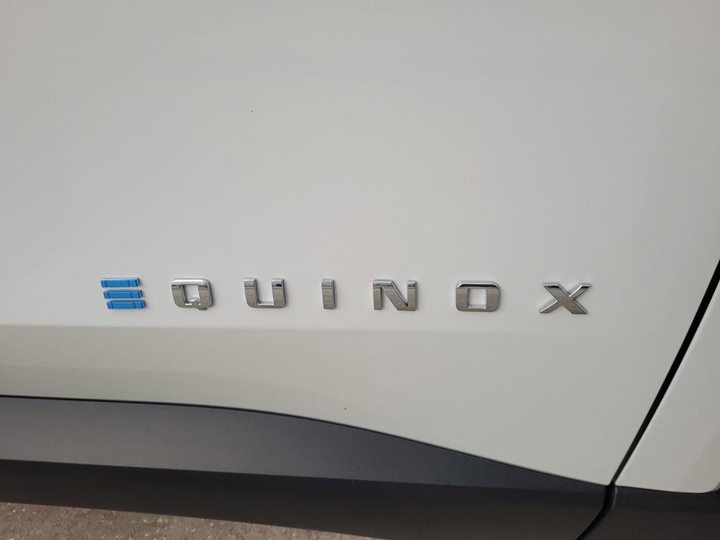 New 2026 Chevrolet Equinox EV LT FWD image 10