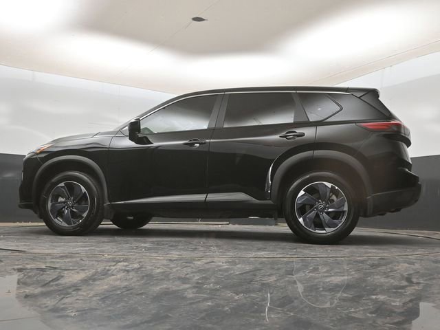 Certified 2025 Nissan Rogue SV FWD image 17