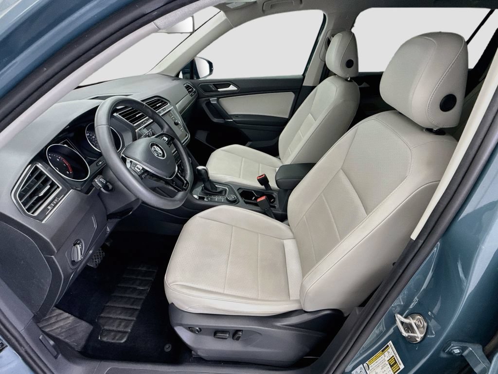 Used 2020 Volkswagen Tiguan SE AWD/4WD image 17