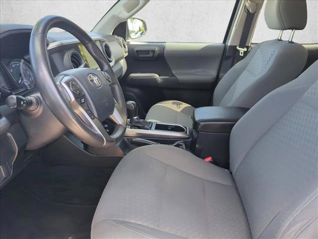 Used 2020 Toyota Tacoma SR5 RWD image 16