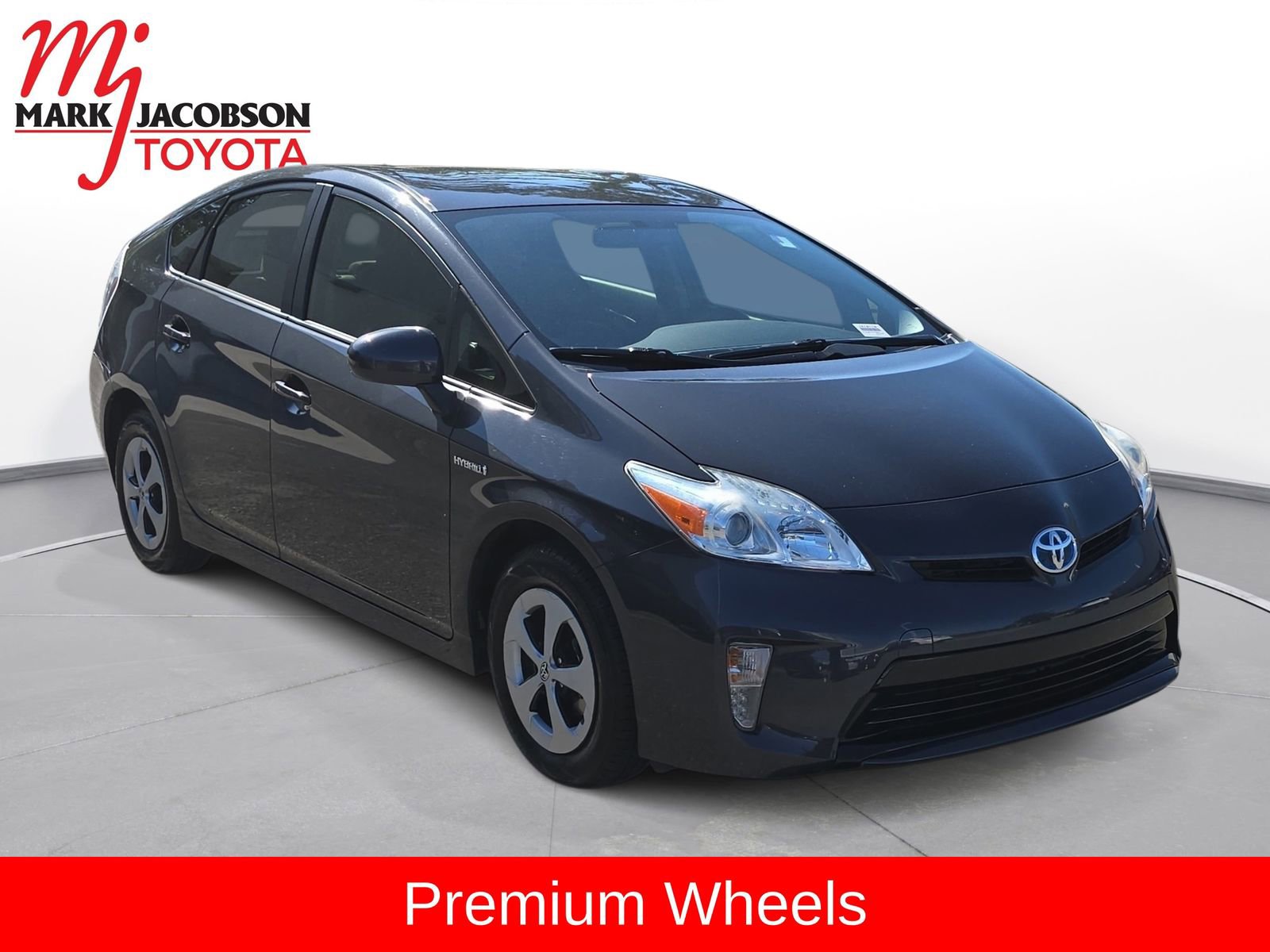 Used 2015 Toyota Prius Two FWD image 4