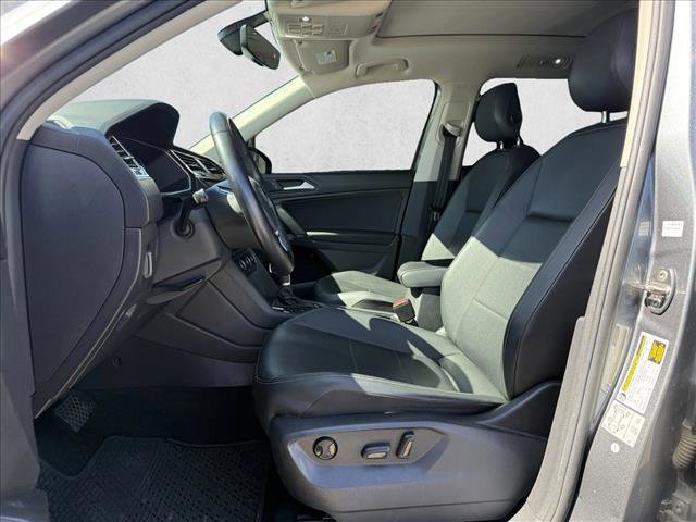 Used 2019 Volkswagen Tiguan SEL FWD image 10