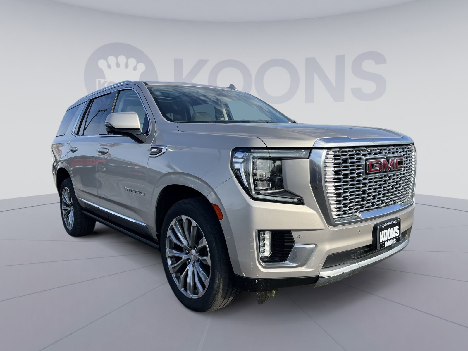 Used 2021 GMC Yukon Denali w/ Denali Premium Package image 18