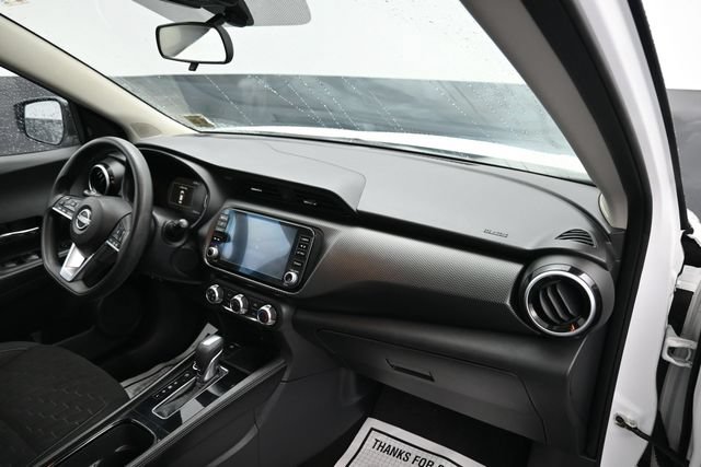Used 2023 Nissan Kicks SV FWD image 9