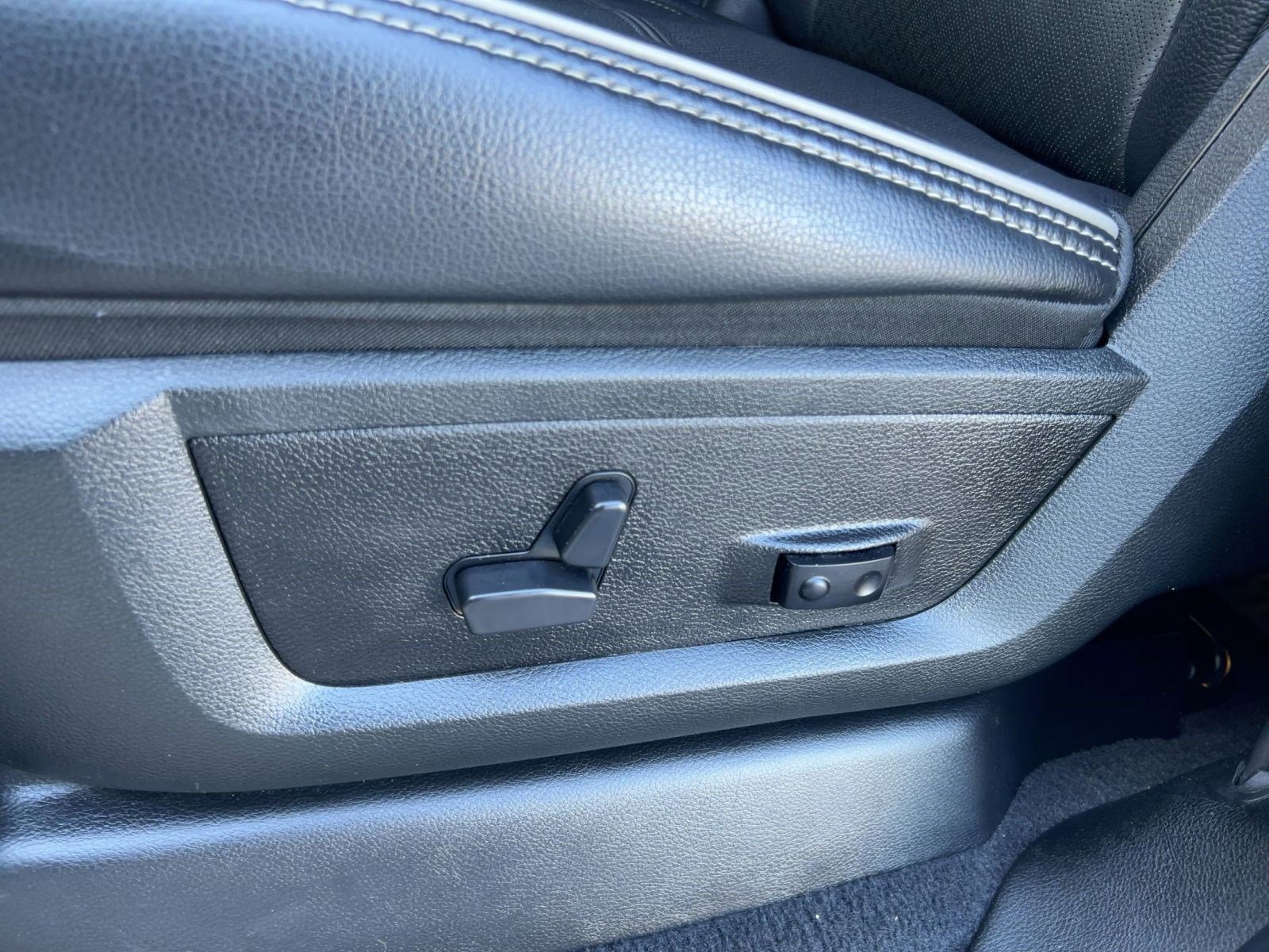 Used 2024 RAM 2500 Laramie w/ Safety Group image 13