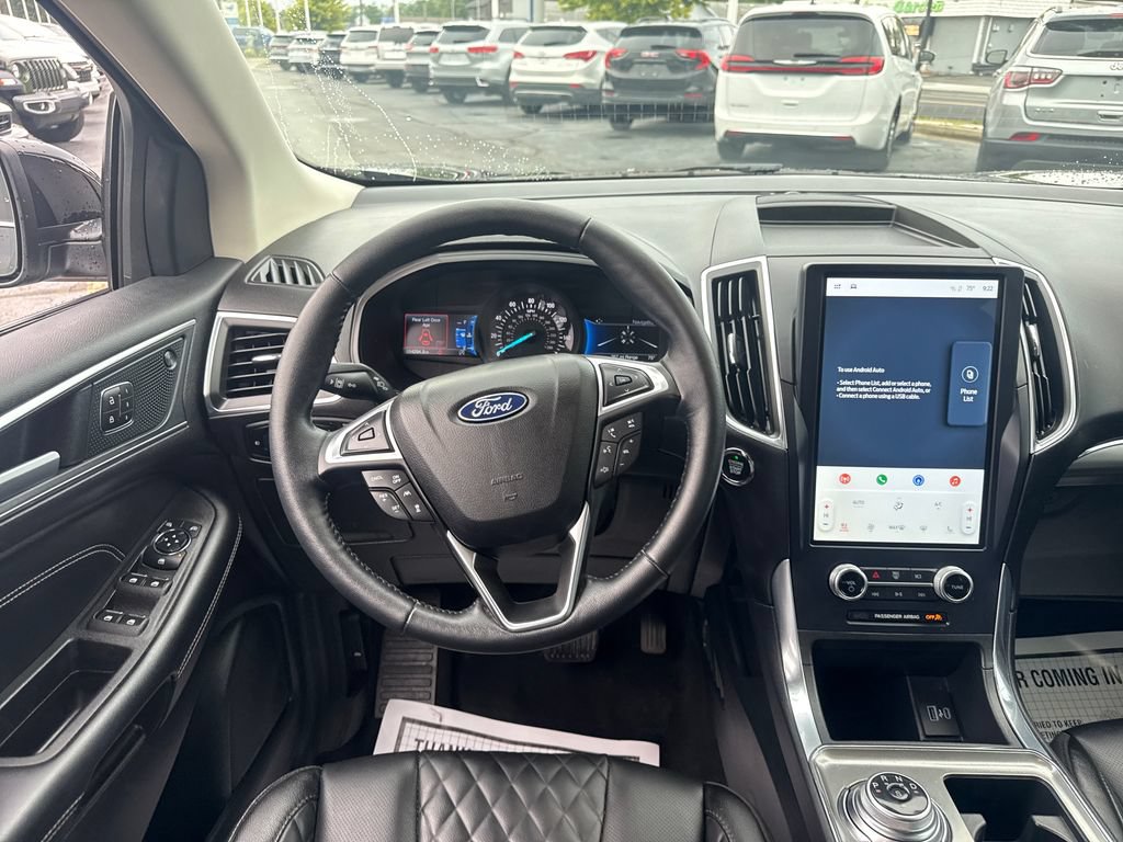 Used 2024 Ford Edge Titanium w/ Equipment Group 301A AWD/4WD image 21