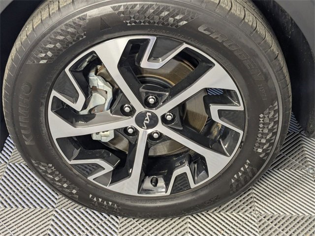 Used 2025 Kia Sportage EX w/ Premium Package image 8
