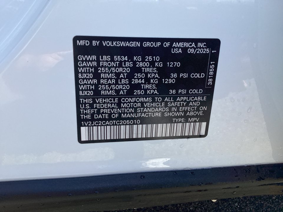 Certified 2026 Volkswagen Atlas Cross Sport SE w/ Panoramic Sunroof Package FWD image 35