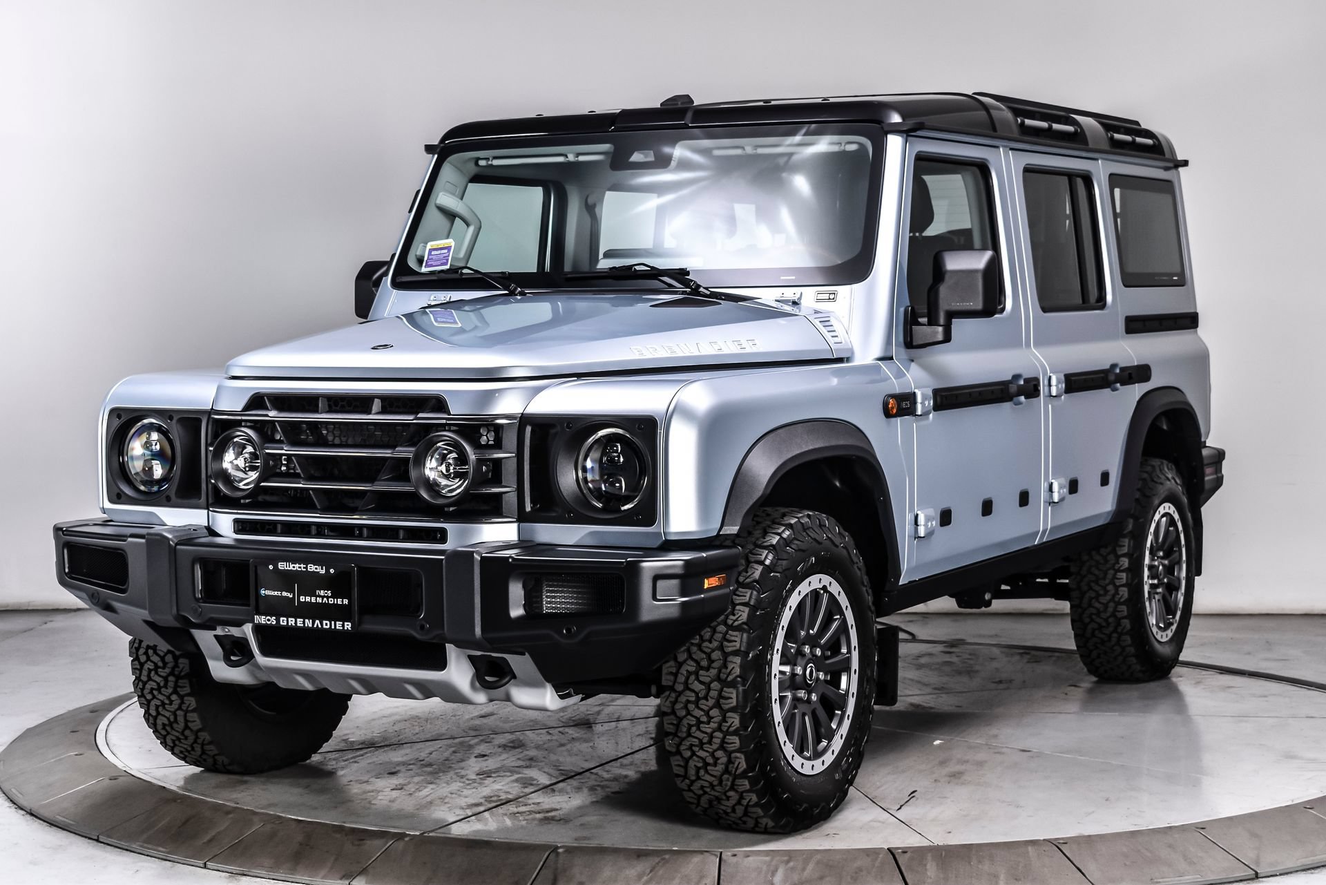 Used 2025 INEOS Grenadier Station Wagon AWD/4WD image 2