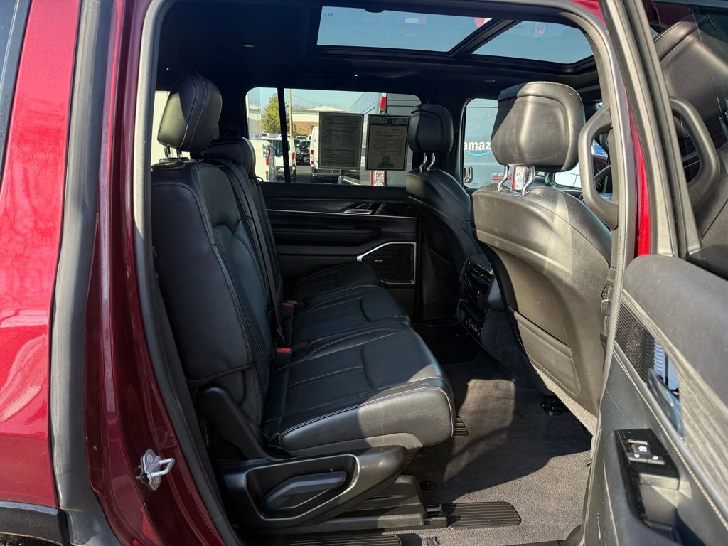 Used 2022 Jeep Wagoneer Series II w/ Premium Group I image 13