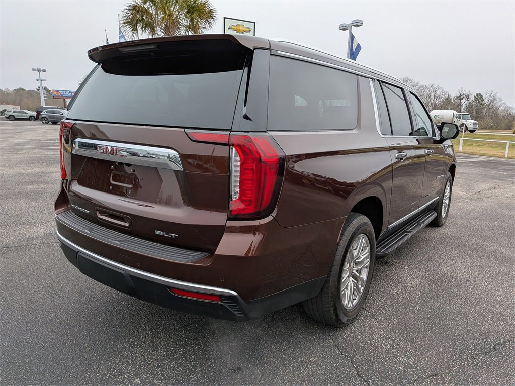 Used 2022 GMC Yukon XL SLT image 4