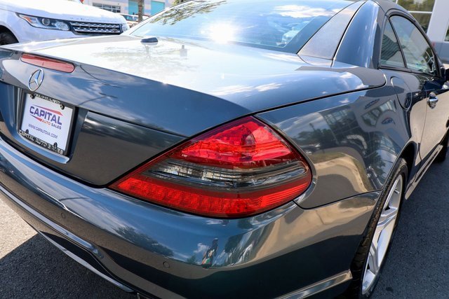 Used 2011 Mercedes-Benz SL 550 image 22