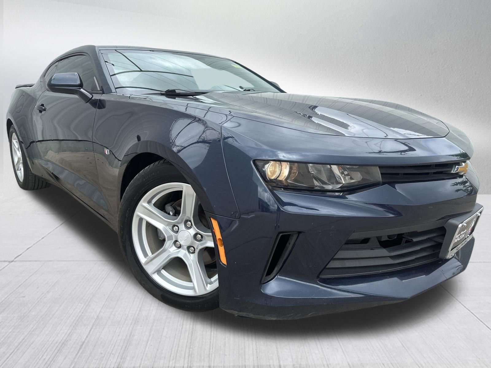 Used 2016 Chevrolet Camaro LT image 3