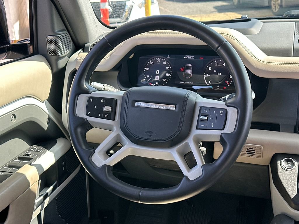 Used 2020 Land Rover Defender 110 HSE AWD/4WD image 17