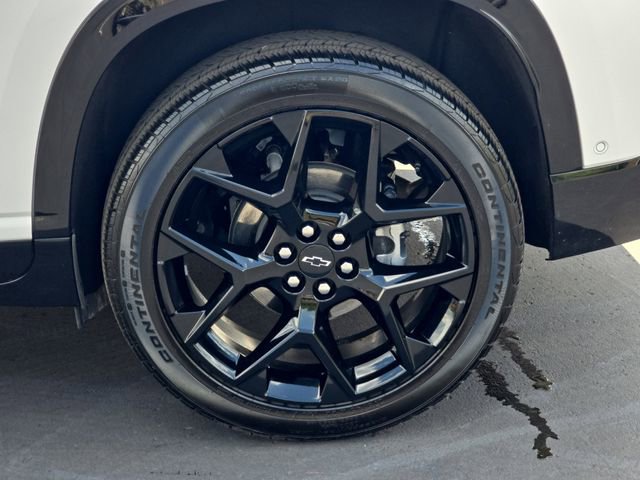 Used 2024 Chevrolet Traverse RS image 33