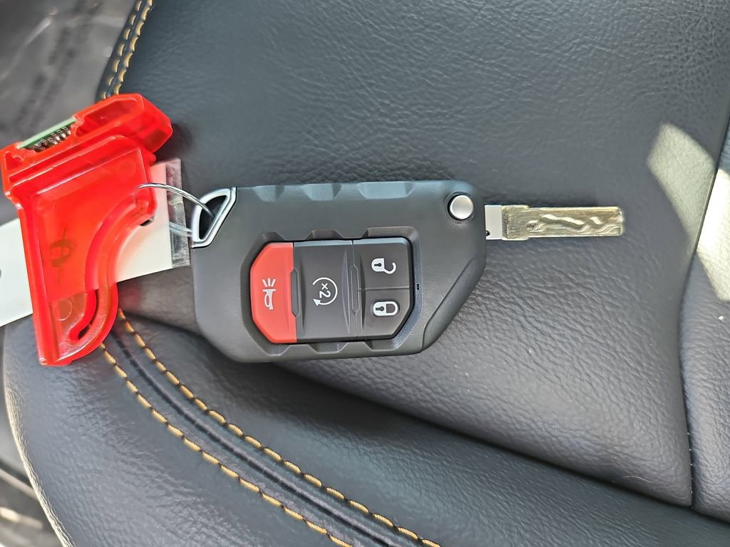 New 2025 Jeep Wrangler Sahara image 33