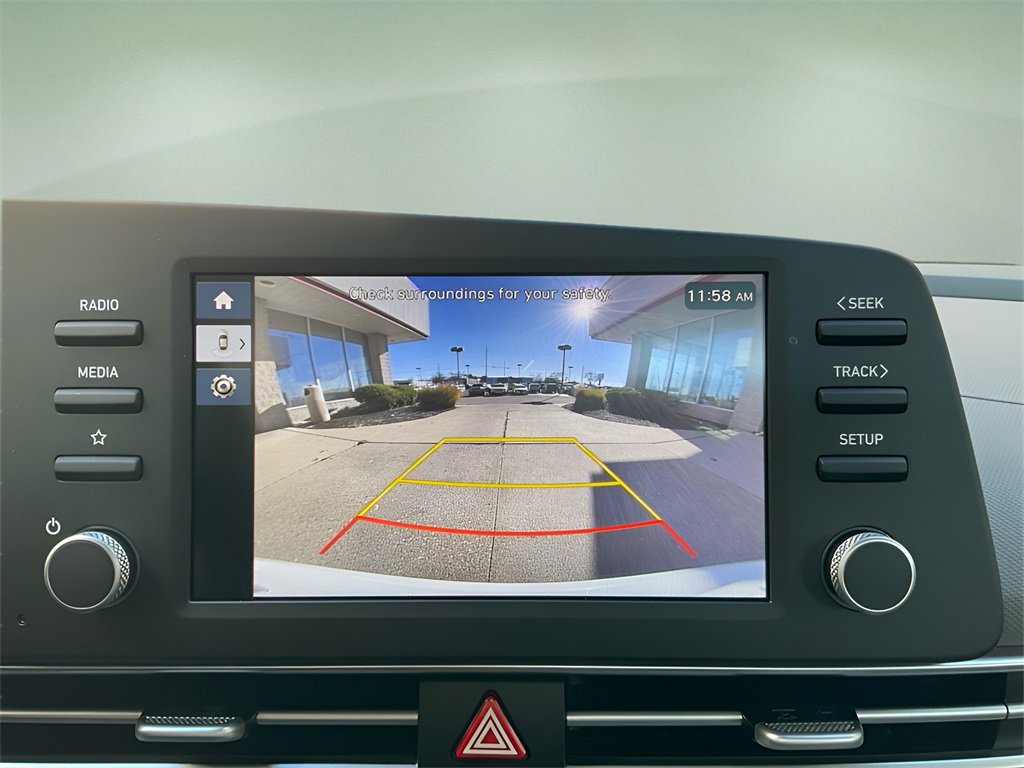 Certified 2025 Hyundai Elantra Sport image 22