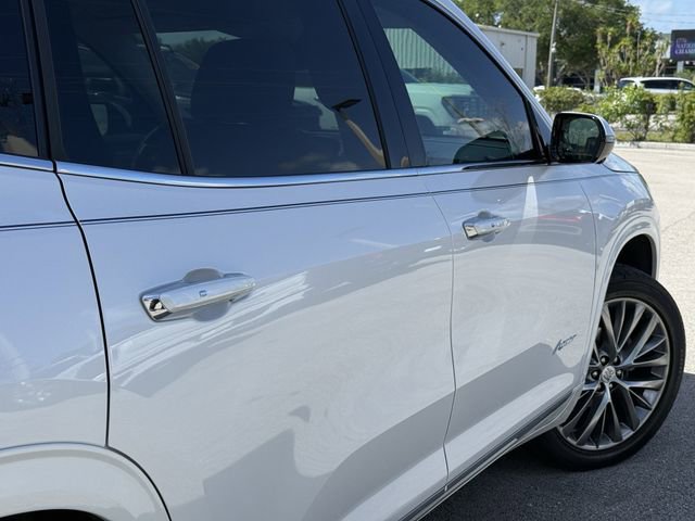 Used 2025 Buick Enclave Avenir image 16