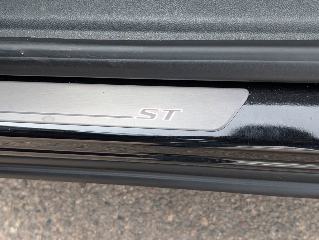 New 2026 Buick Envision Sport Touring image 9