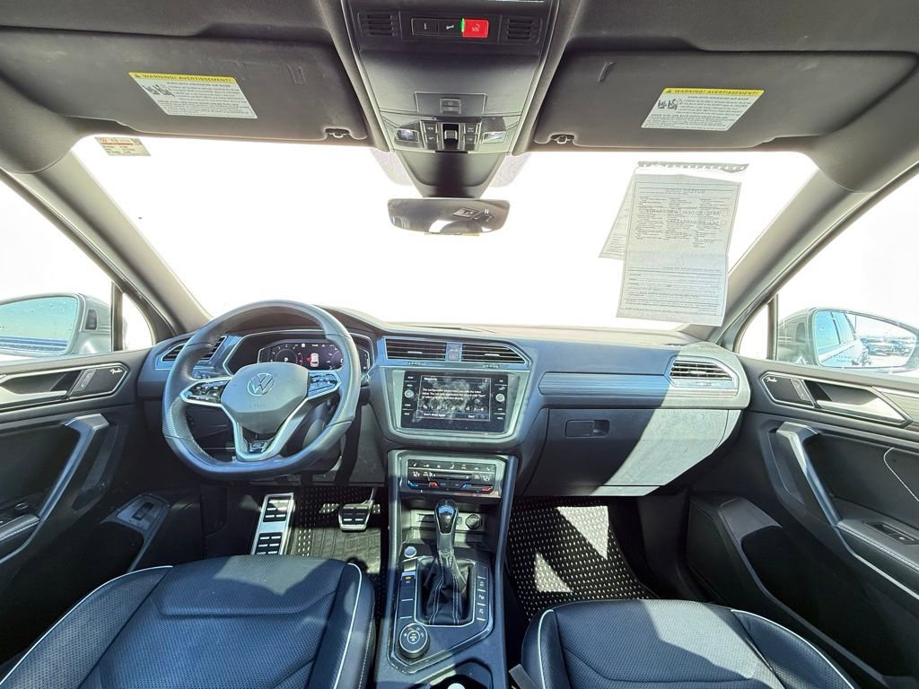 Used 2022 Volkswagen Tiguan SEL R-Line AWD/4WD image 10