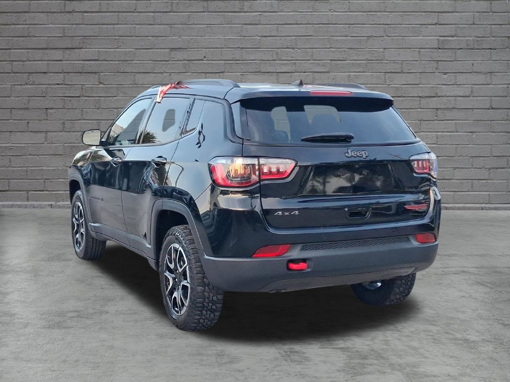 Used 2024 Jeep Compass Trailhawk AWD/4WD image 4