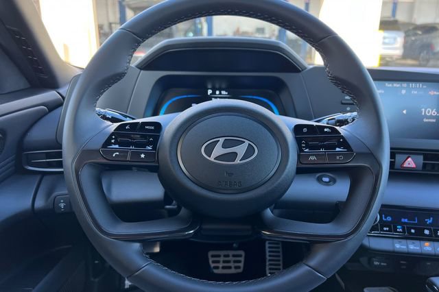 New 2026 Hyundai Elantra Sport image 22