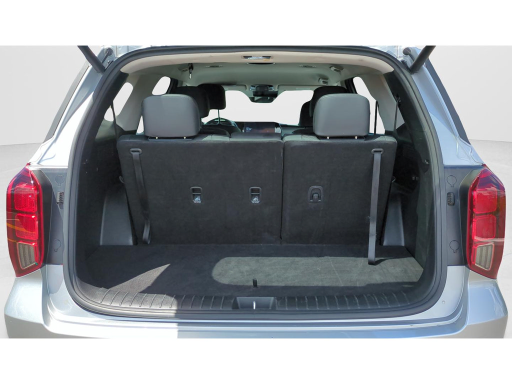 Certified 2025 Hyundai Palisade SEL FWD image 9