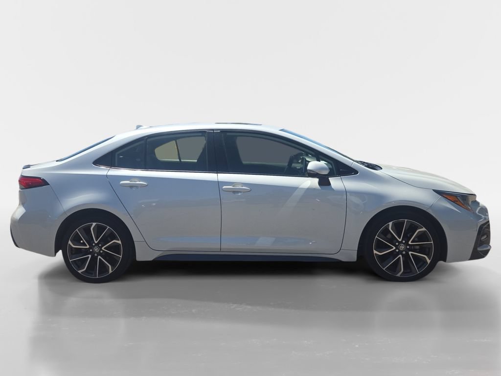 Used 2020 Toyota Corolla XSE FWD image 6