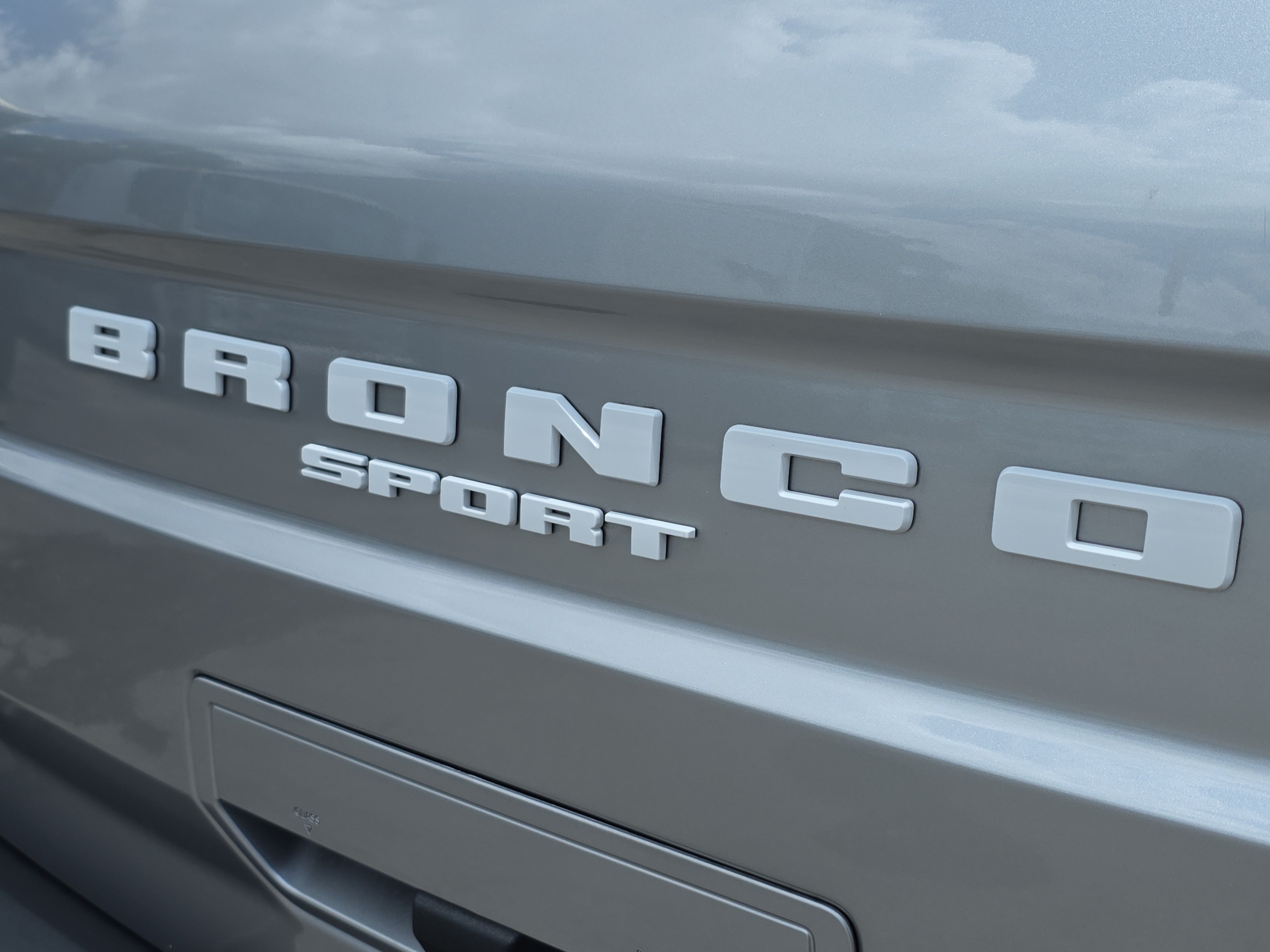 Used 2023 Ford Bronco Sport Outer Banks w/ Tech Package AWD/4WD image 9