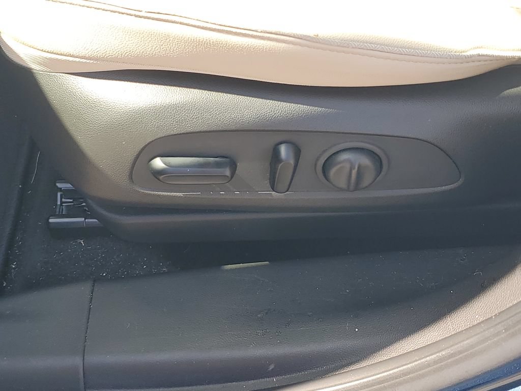 Used 2024 Buick Encore GX Preferred w/ Comfort Package FWD image 16