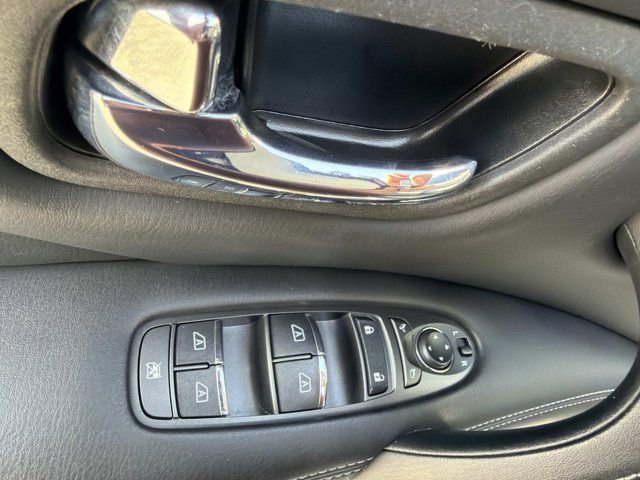 Used 2024 INFINITI QX80 Luxe RWD image 7