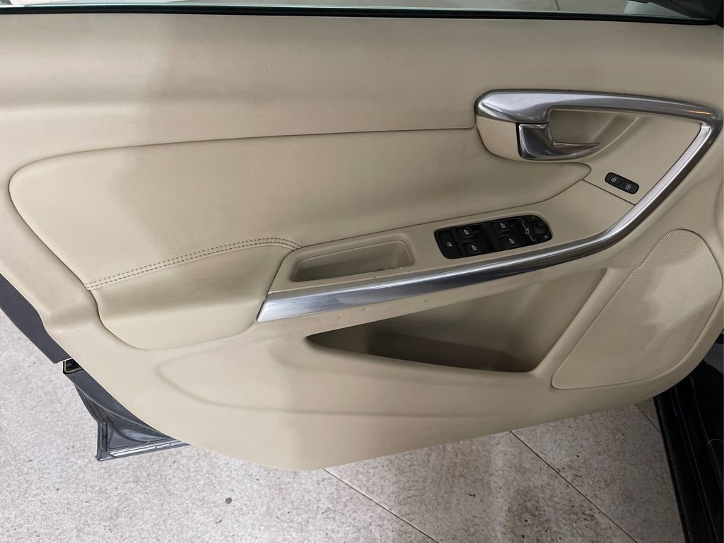 Used 2015 Volvo S60 T5 Premier FWD image 27