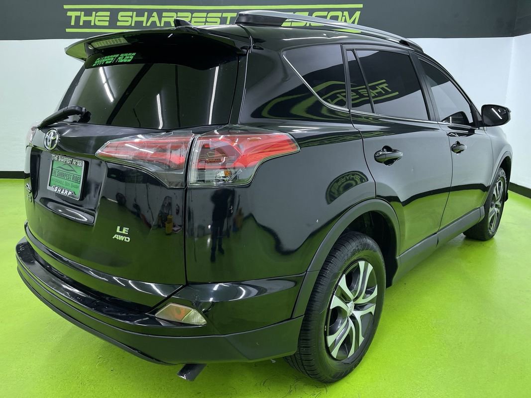 Used 2018 Toyota RAV4 LE w/ All Weather Liner Package image 10
