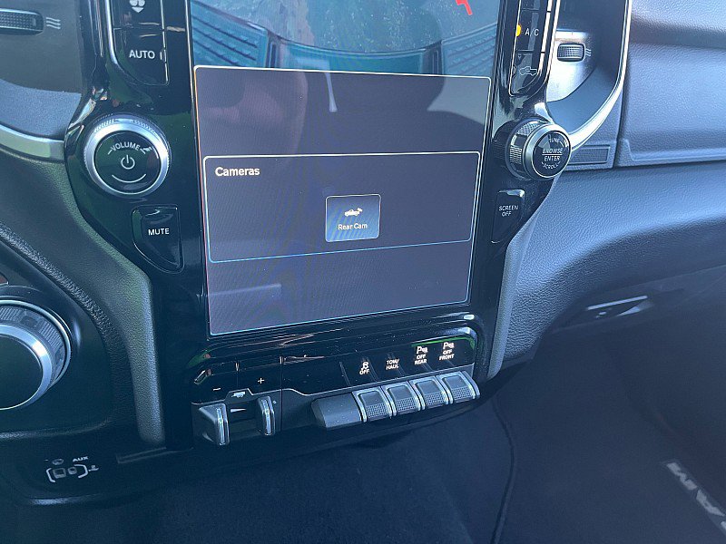 Used 2024 RAM 2500 Big Horn w/ Night Edition AWD/4WD image 32