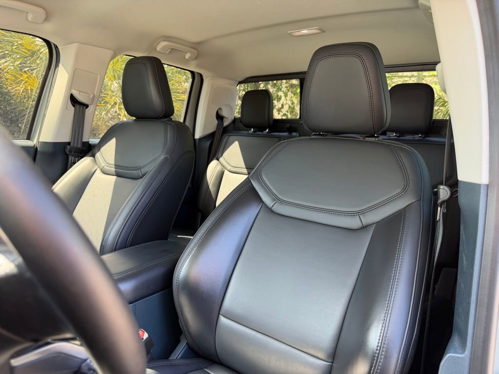 Used 2024 Ford Maverick Lariat w/ Black Appearance Package FWD image 13