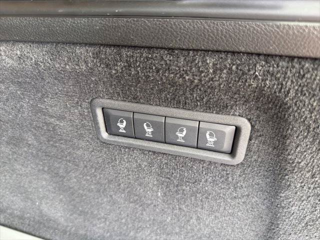 Certified 2025 Jeep Grand Wagoneer L Series III w/ Rear Seat Video Group 1 AWD/4WD image 21