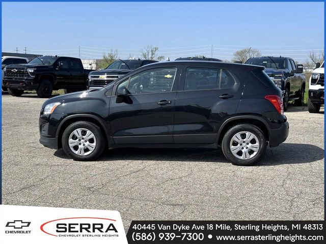 Used 2016 Chevrolet Trax LS FWD image 2