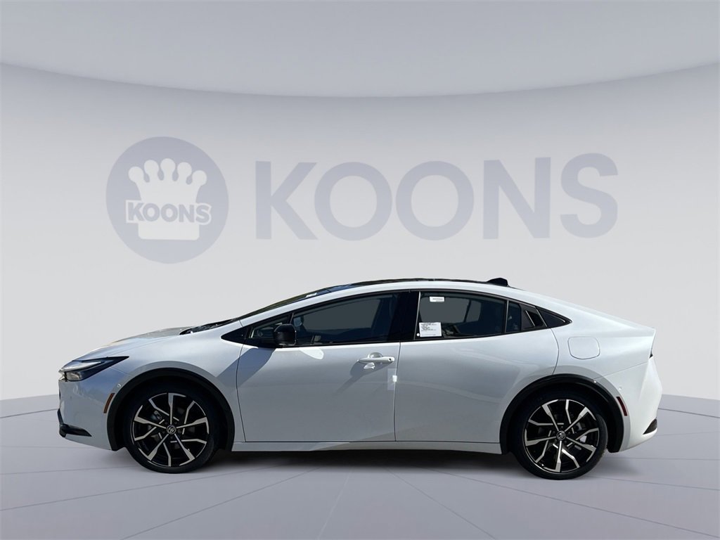 New 2026 Toyota Prius Plug-In Hybrid image 2