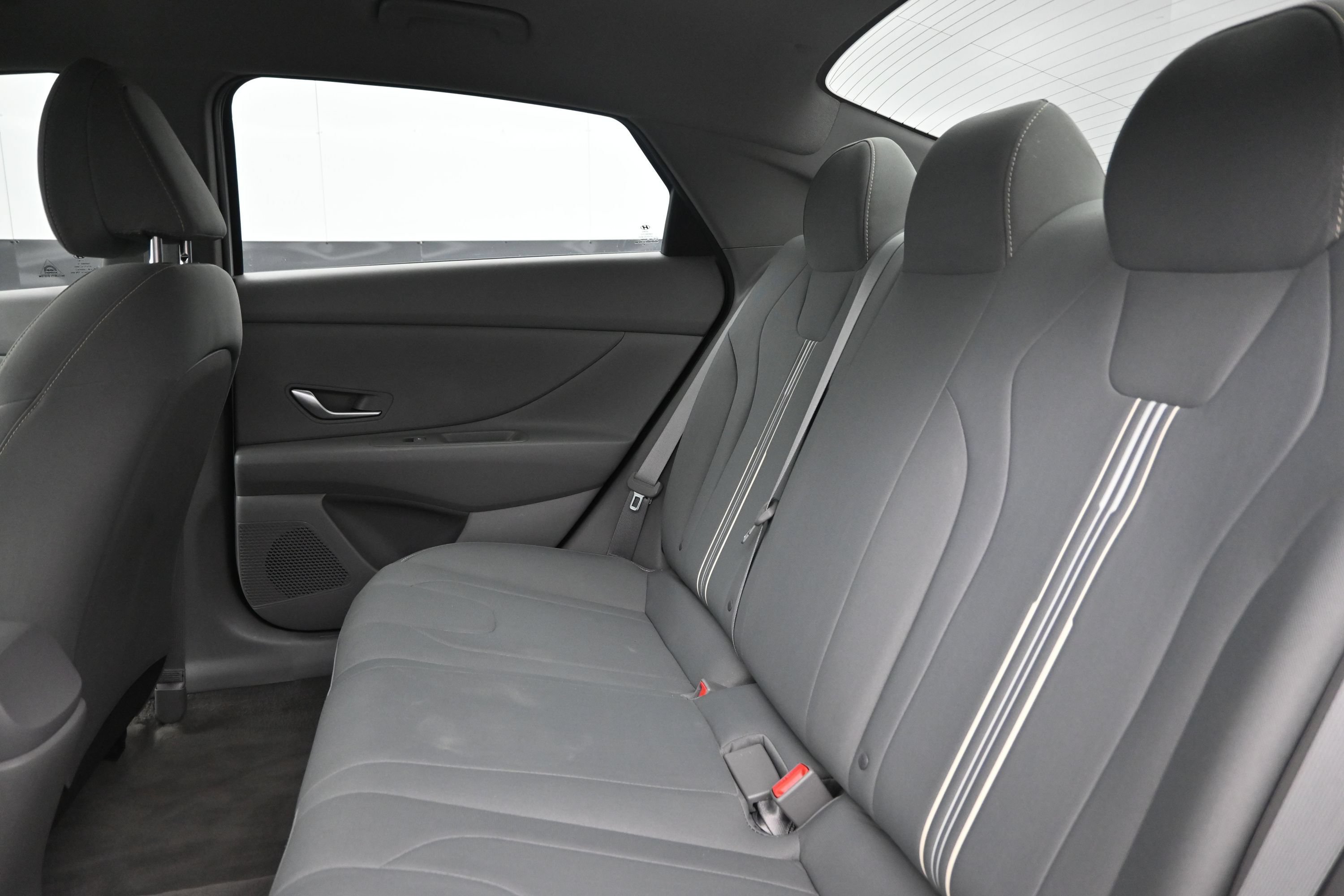 Used 2021 Hyundai Elantra SEL FWD image 21